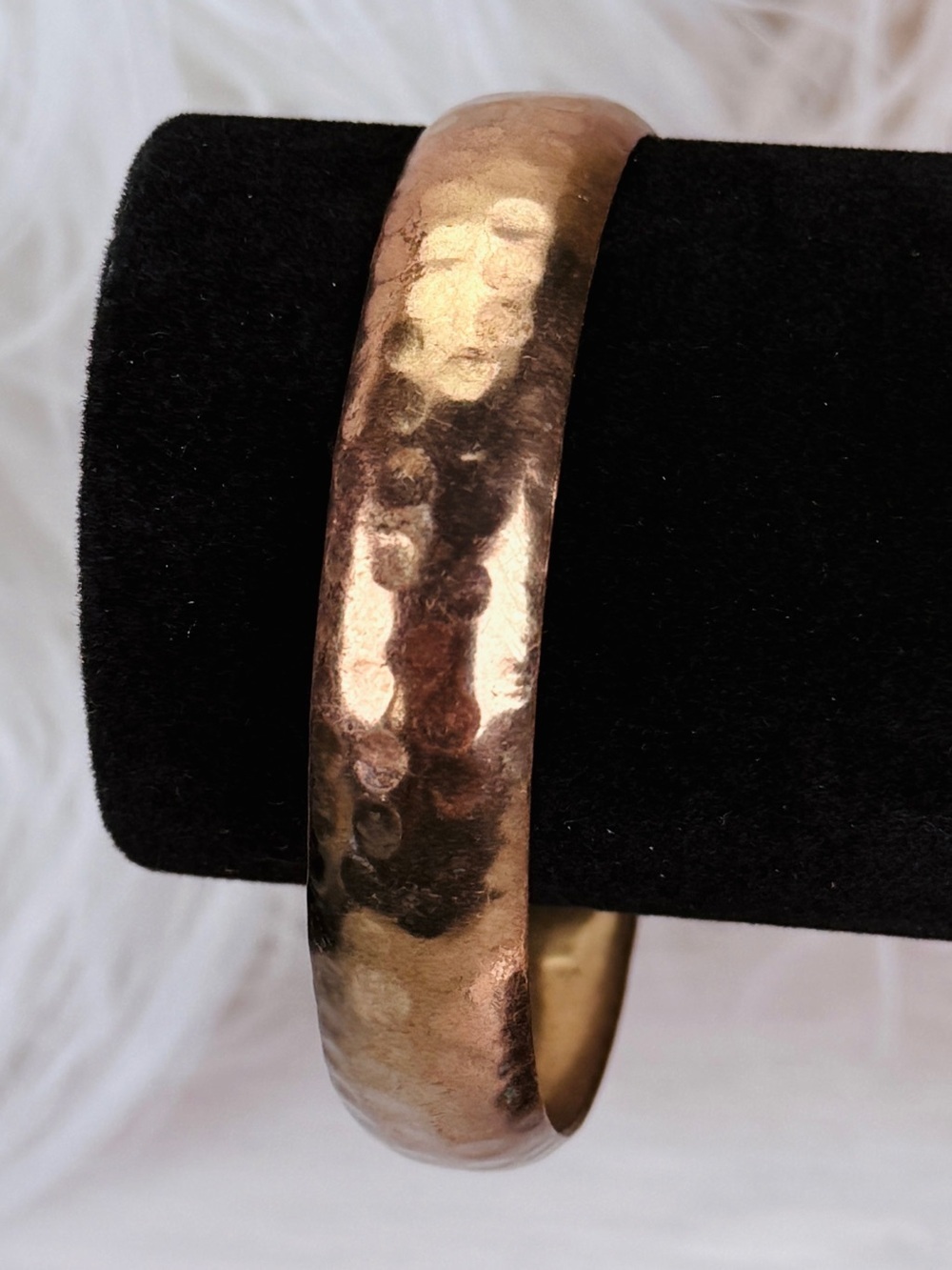 Beautiful bohemian chic lightweight Coppertone hammered bangle bracelet